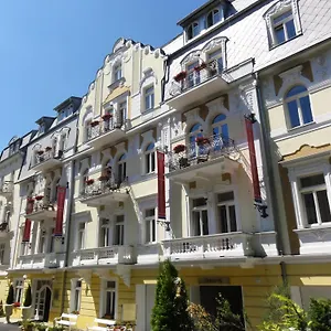 https://hotel-residence-romanza.marianskelaznehotels.net
