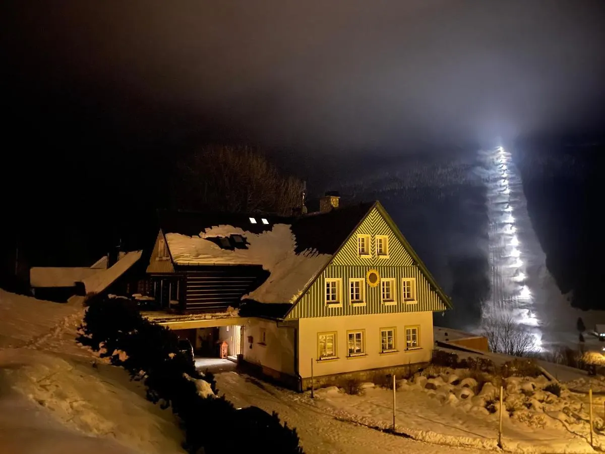 Pension Slunecnice & Panorama Restaurace Farma Špindlerŭv Mlýn