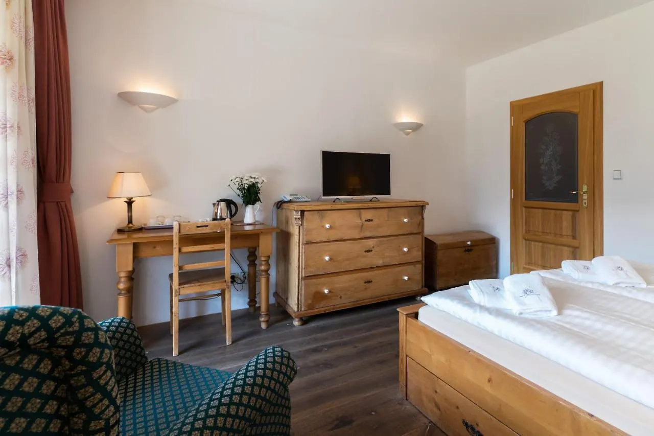 Pension Slunecnice & Panorama Restaurace Farma 3*, Spindleruv Mlyn