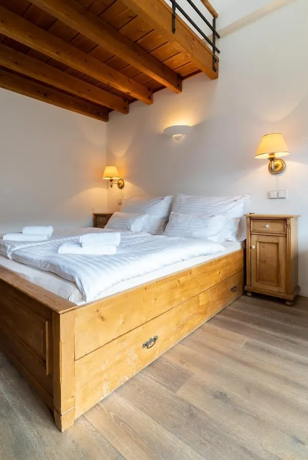 Guest house Pension Slunecnice & Panorama Restaurace Farma