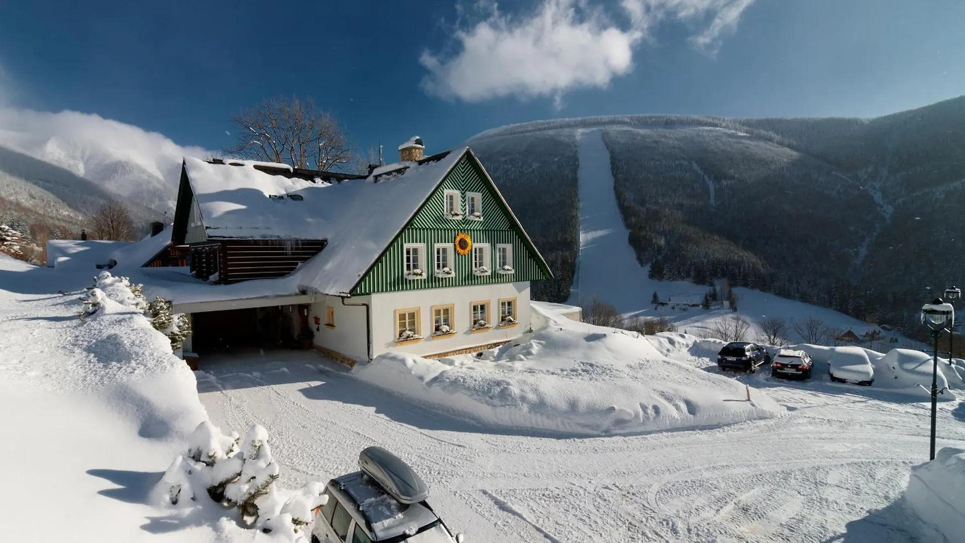 Guest house Pension Slunecnice & Panorama Restaurace Farma