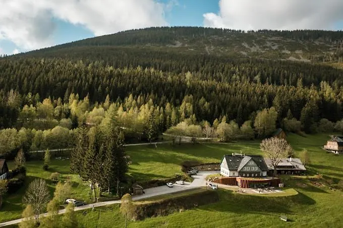 Maison d'hôtes Pension Slunecnice & Panorama Restaurace Farma Špindlerŭv Mlýn