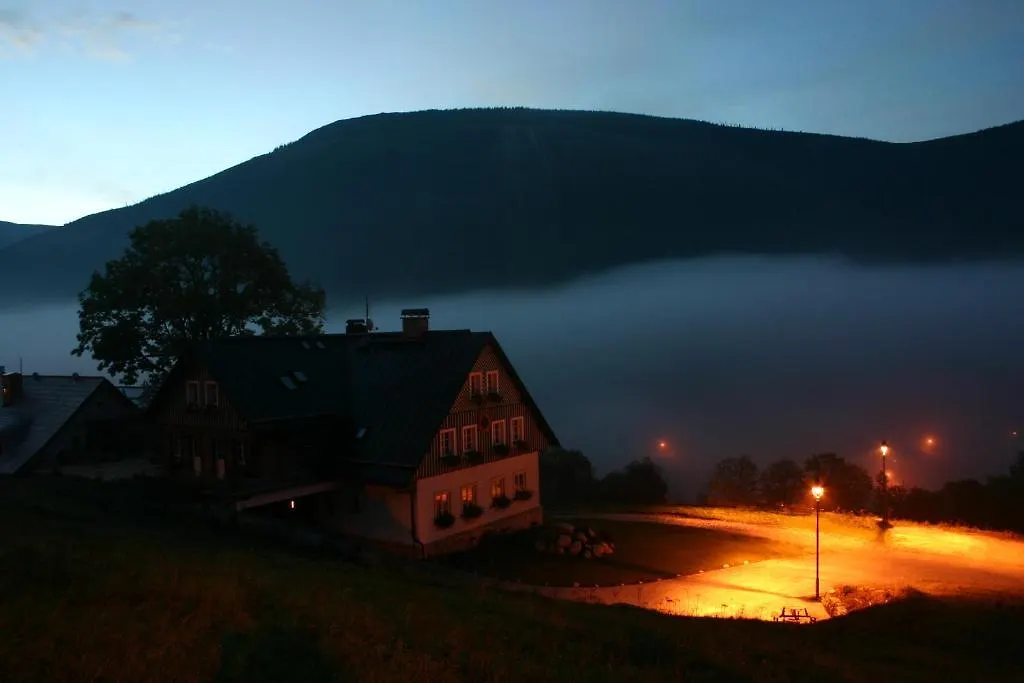 *** Guest house Pension Slunecnice & Panorama Restaurace Farma Czech Republic